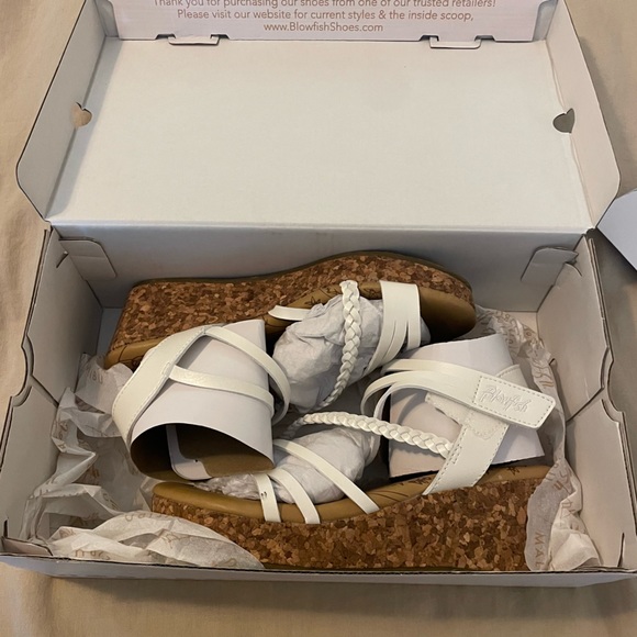 Blowfish Malibu Liddie-K Girls Size 4 - Picture 4 of 8